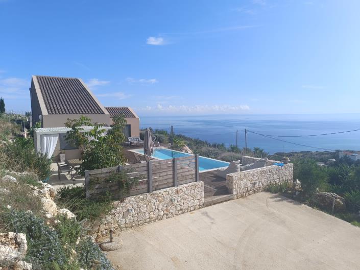 Image No.20-2 Bed Villa for sale