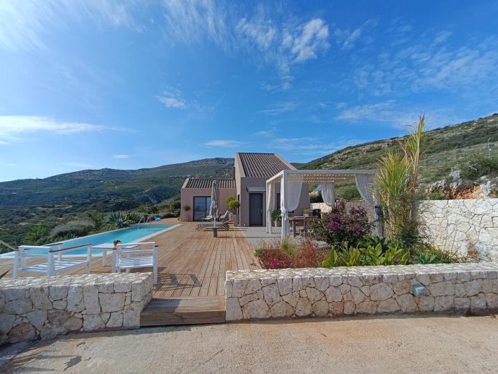 Image No.5-2 Bed Villa for sale