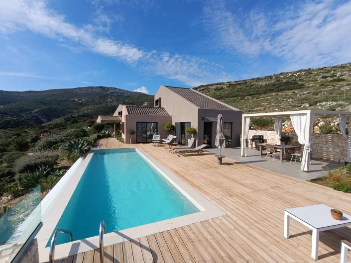 Image No.6-2 Bed Villa for sale