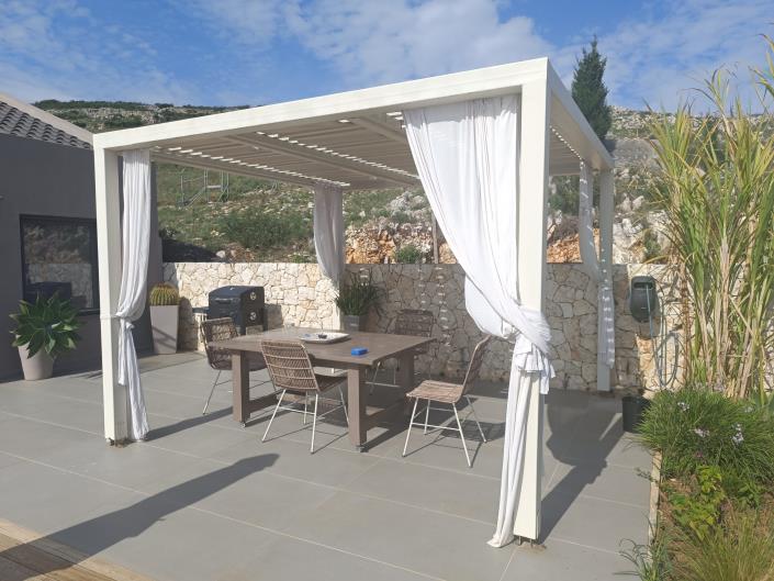 Image No.33-2 Bed Villa for sale