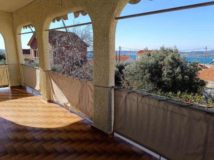 Image No.2-Maison de 4 chambres à vendre à Farsa