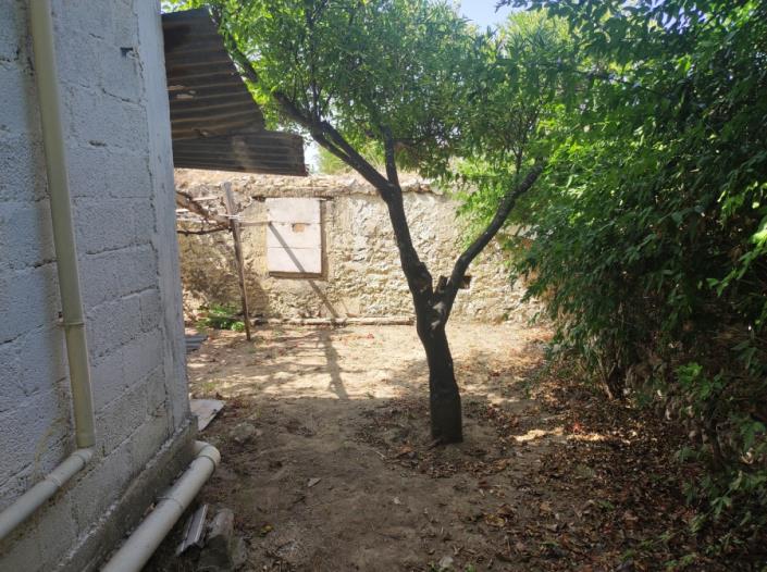 Image No.8-3 Bed House for sale