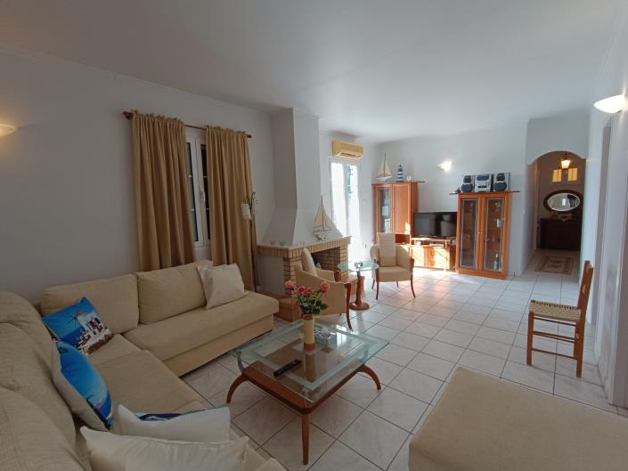 Image No.7-Maison de 3 chambres à vendre à Domata