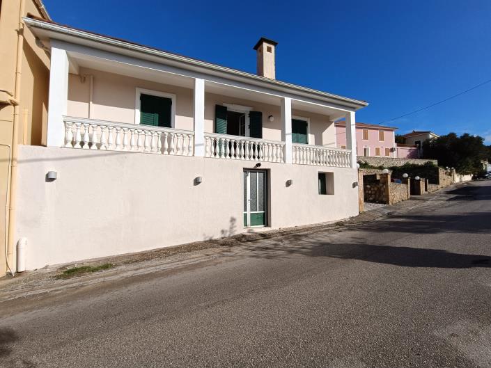 Image No.2-Maison de 3 chambres à vendre à Domata