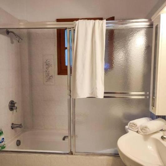 Image No.10-4 Bed House for sale