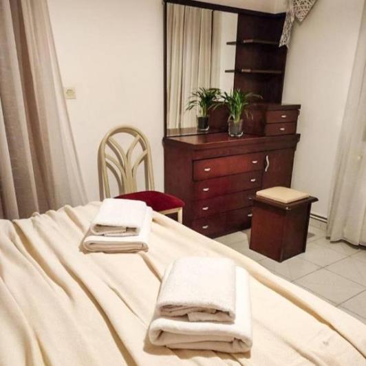 Image No.12-4 Bed House for sale