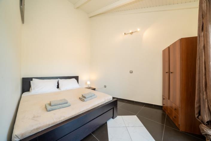 Image No.12-3 Bed Villa for sale