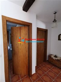 981871233184