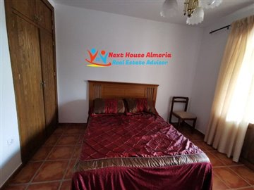 981871233189