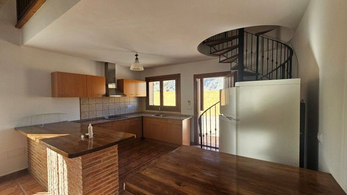 Image No.35-3 Bed Country House for sale