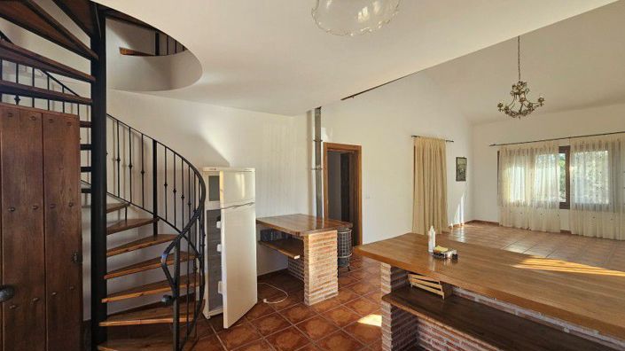 Image No.36-3 Bed Country House for sale
