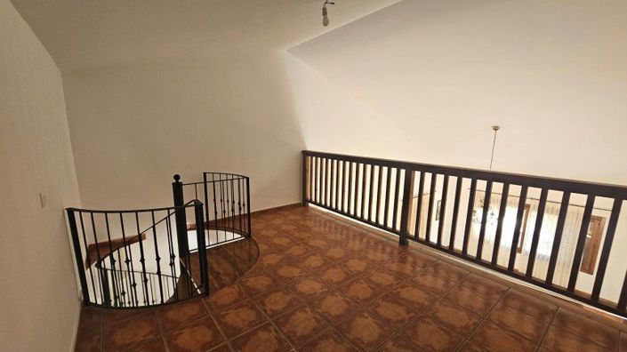 Image No.41-3 Bed Country House for sale
