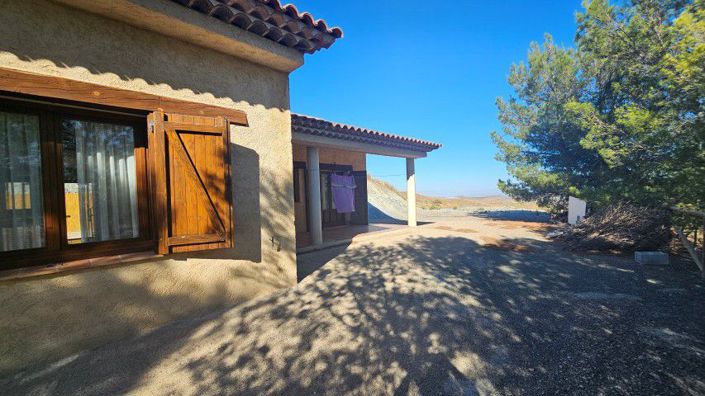 Image No.47-3 Bed Country House for sale