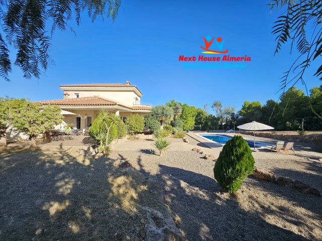 Image No.5-Villa de 4 chambres à vendre à Vera