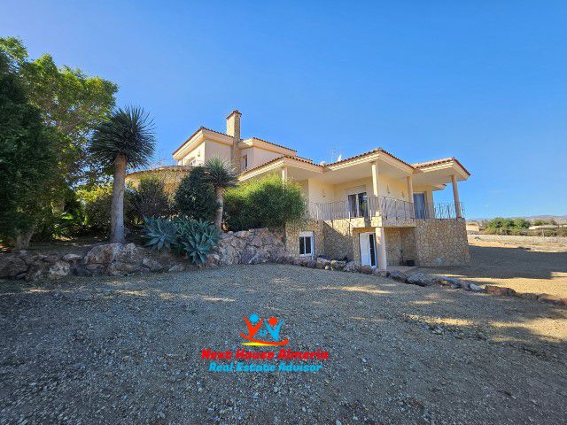 Image No.6-Villa de 4 chambres à vendre à Vera