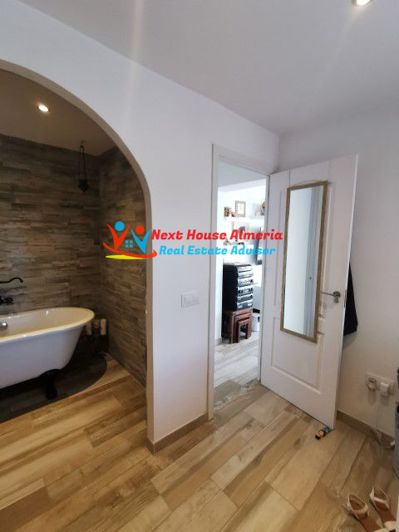 Image No.51-2 Bed Apartment for sale