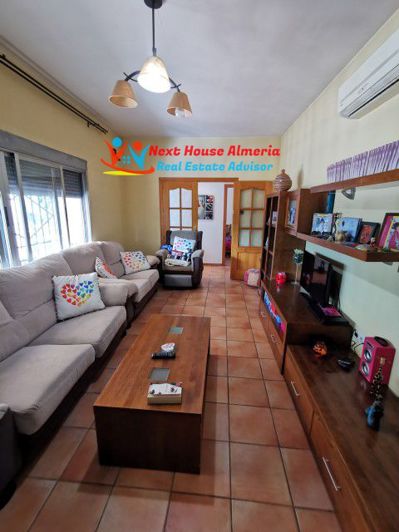 Image No.12-6 Bed Country House for sale