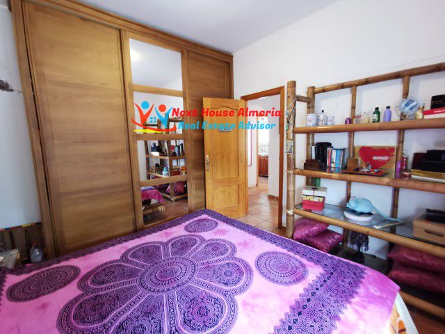 Image No.17-6 Bed Country House for sale