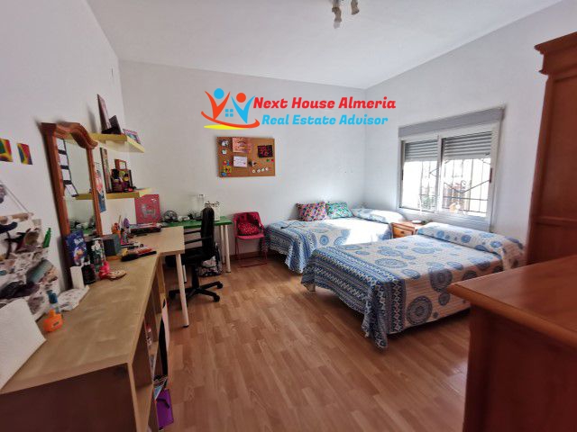 Image No.37-6 Bed Country House for sale