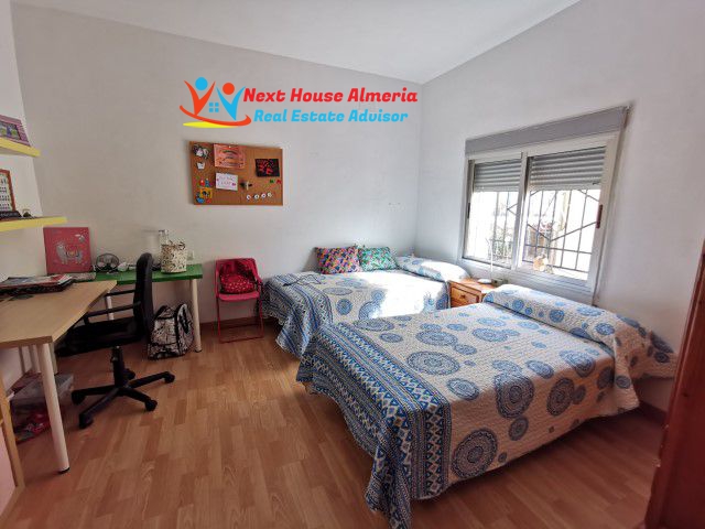 Image No.38-6 Bed Country House for sale