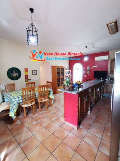 Image No.41-6 Bed Country House for sale