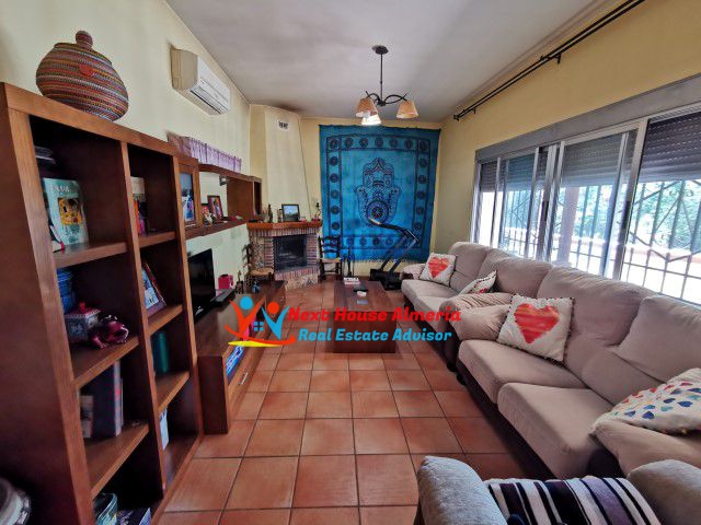 Image No.9-6 Bed Country House for sale