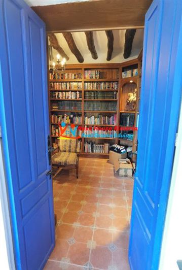 Image No.12-6 Bed Country House for sale