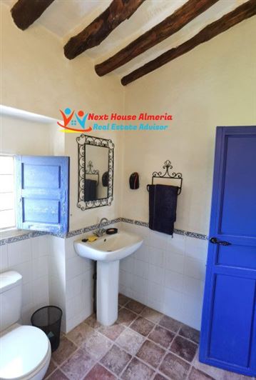 Image No.51-6 Bed Country House for sale