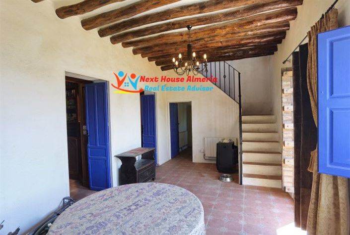 Image No.10-6 Bed Country House for sale