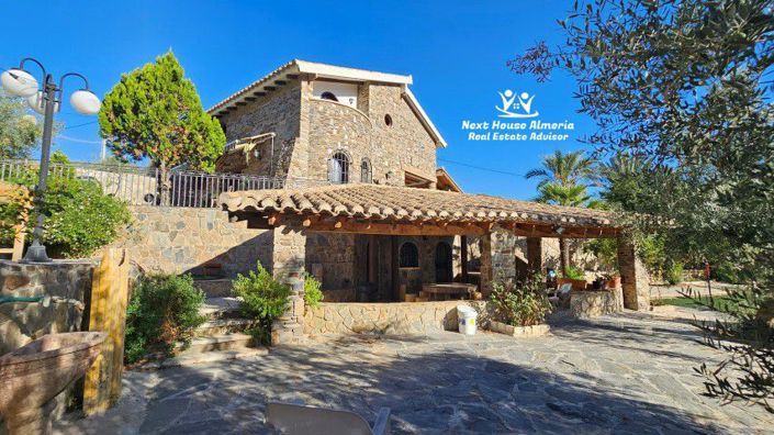 Image No.17-Villa de 4 chambres à vendre à Almeria