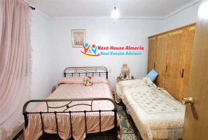 Image No.19-Maison de campagne de 6 chambres à vendre à Oria