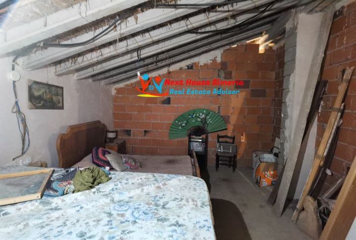 Image No.29-Maison de campagne de 6 chambres à vendre à Oria