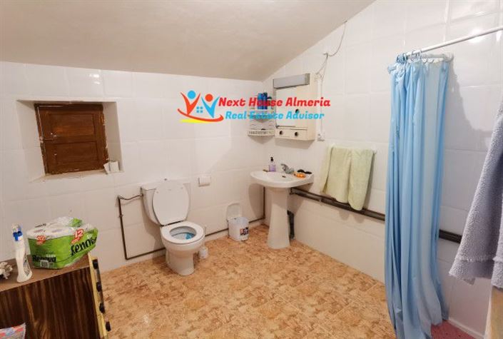 Image No.36-Maison de campagne de 6 chambres à vendre à Oria