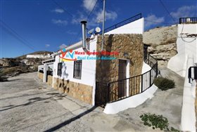 Image No.1-Maison de ville de 4 chambres à vendre à Zújar
