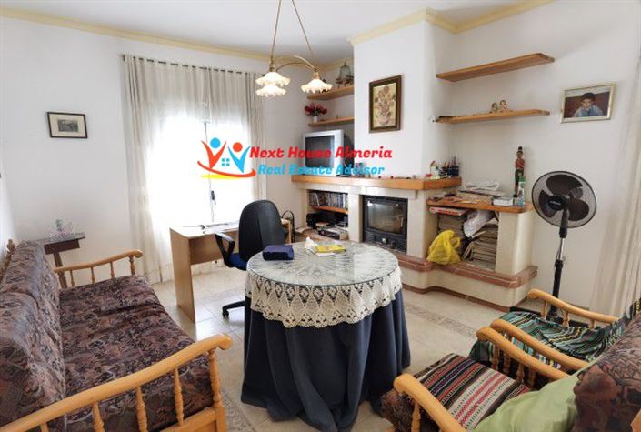 Image No.9-5 Bed Townhouse for sale