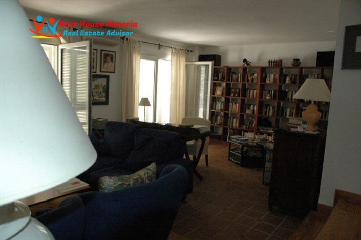 Image No.13-4 Bed Villa for sale