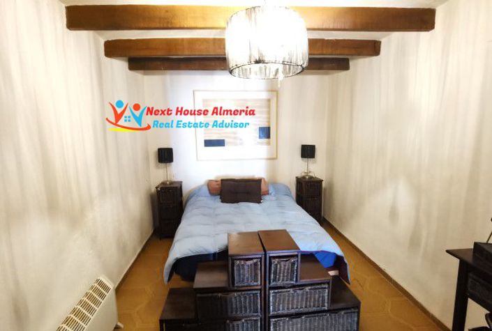 Image No.11-2 Bed Country House for sale