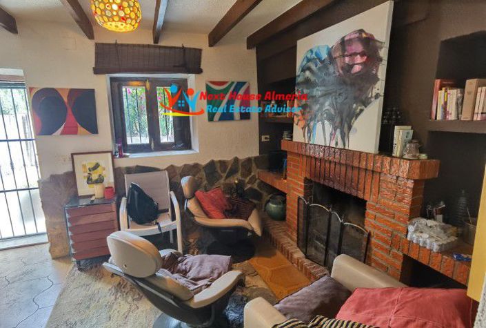 Image No.14-2 Bed Country House for sale