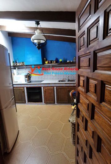 Image No.17-2 Bed Country House for sale