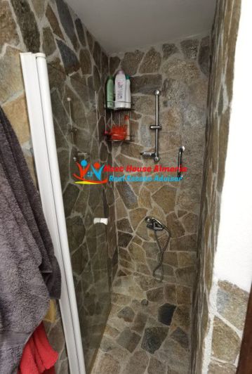 Image No.25-2 Bed Country House for sale