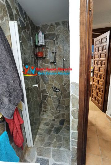 Image No.26-2 Bed Country House for sale