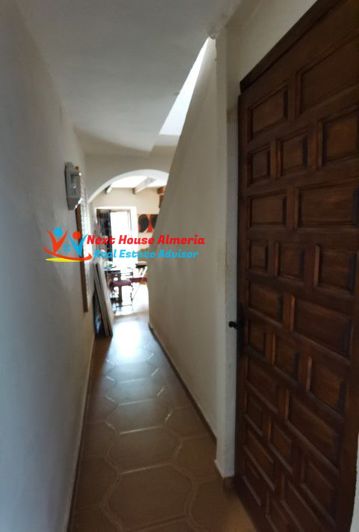 Image No.27-2 Bed Country House for sale