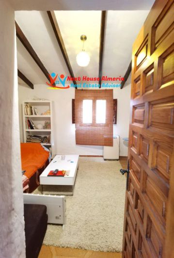 Image No.35-2 Bed Country House for sale