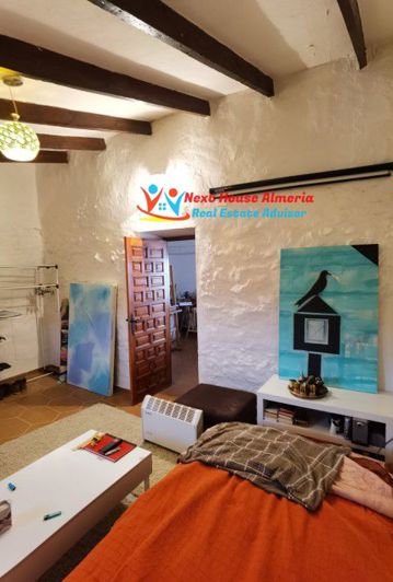 Image No.38-2 Bed Country House for sale