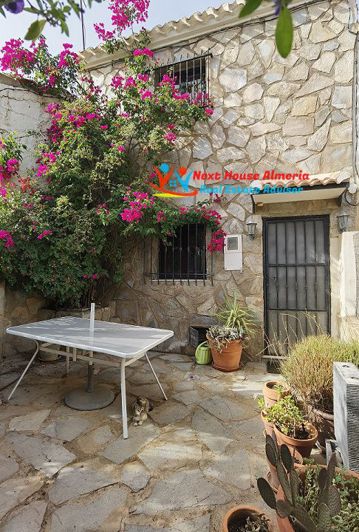 Image No.5-2 Bed Country House for sale