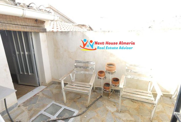 Image No.43-2 Bed Country House for sale