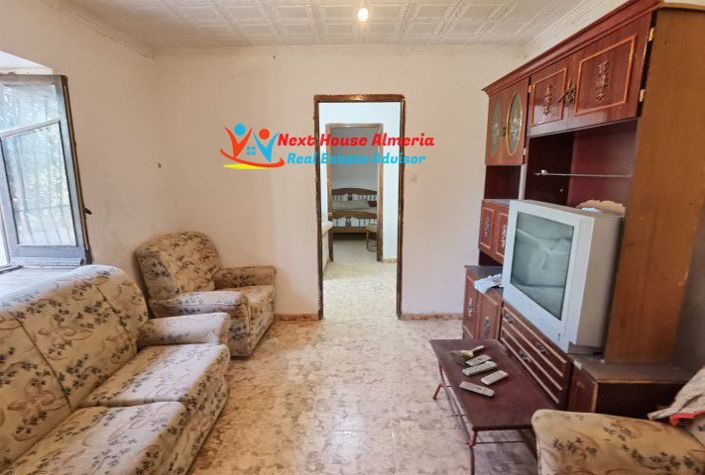 Image No.9-Maison de campagne de 8 chambres à vendre à Albox