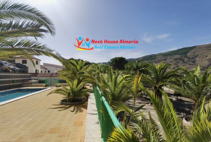 Image No.13-7 Bed Country House for sale