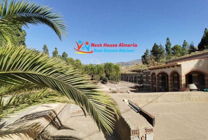 Image No.15-7 Bed Country House for sale