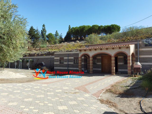 Image No.16-7 Bed Country House for sale